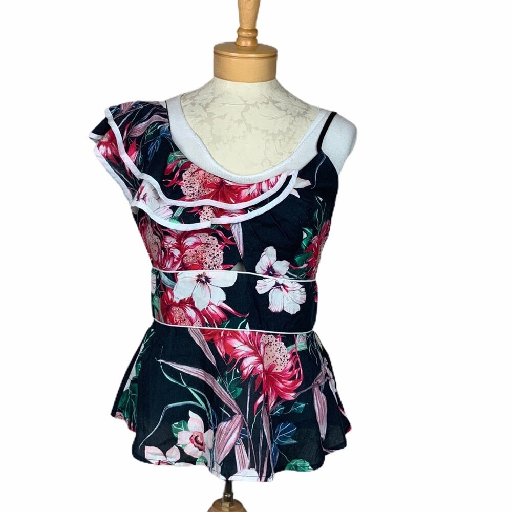 Adelyn Rae Sleeveless Floral Top Black Size Medium